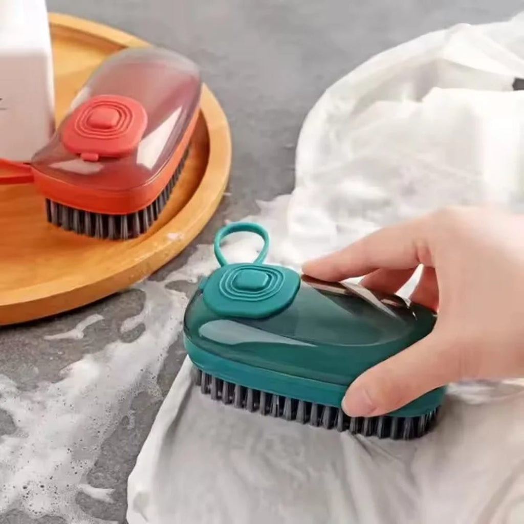 فرشاة تنظيف بخزان صابون قابل للتعبئة والضغط – سعة 150 مل — Refillable Soap Dispensing Cleaning Brush – 150 ml