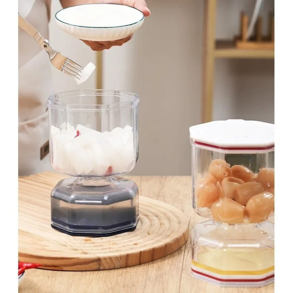 مرطبان زيتون ومخللات بفاصل للسوائل وشوكة قابلة للطي – 10 × 10 × 15 سم — Pickle and Olive Jar with Liquid Separator and Folding Fork – 10 × 10 × 15 cm
